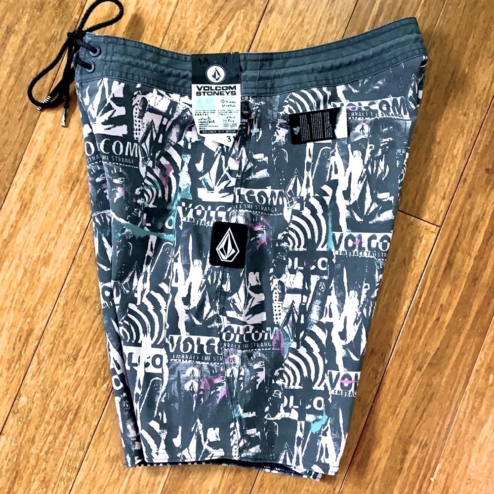 VOLCOM Stoneys Mid Length Boardshorts sz 31